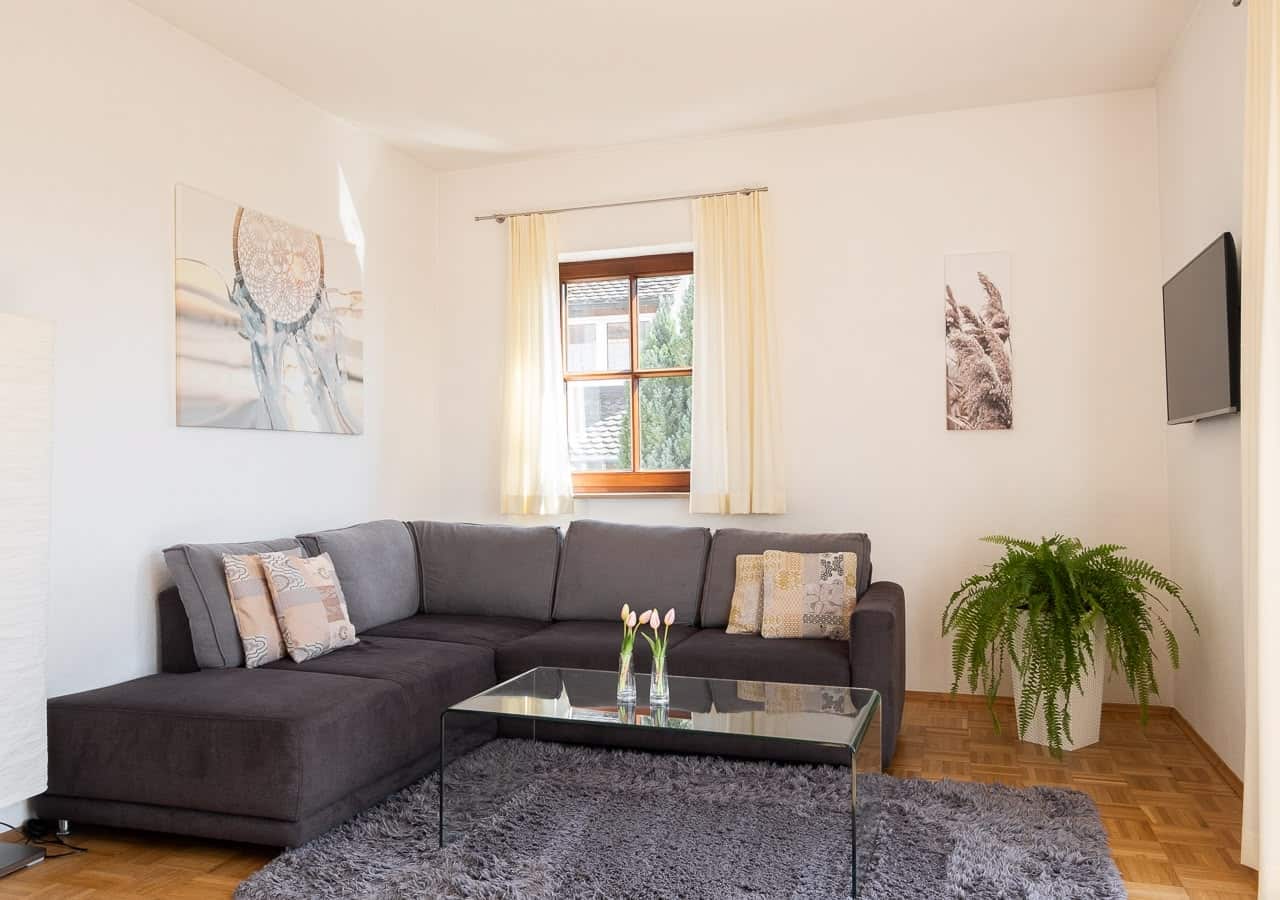 Marx managt La Perla Seeperle Wohnzimmer 1 Marx managt La Perla Seeperle Wohnzimmer 1