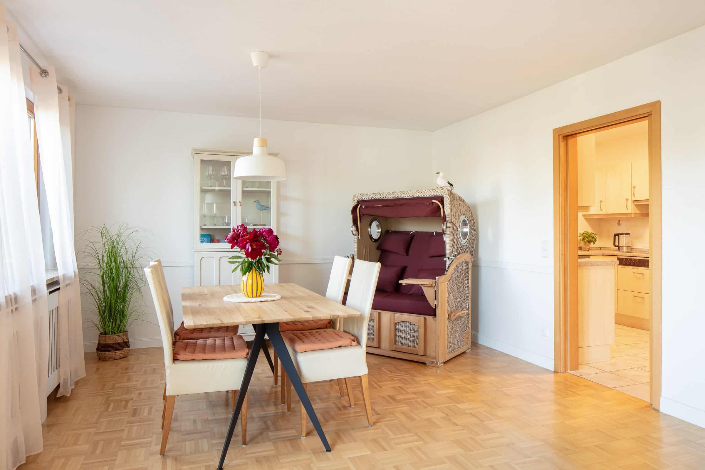 Marx managt Moewe Esszimmer 2 Marx managt Moewe Esszimmer 2