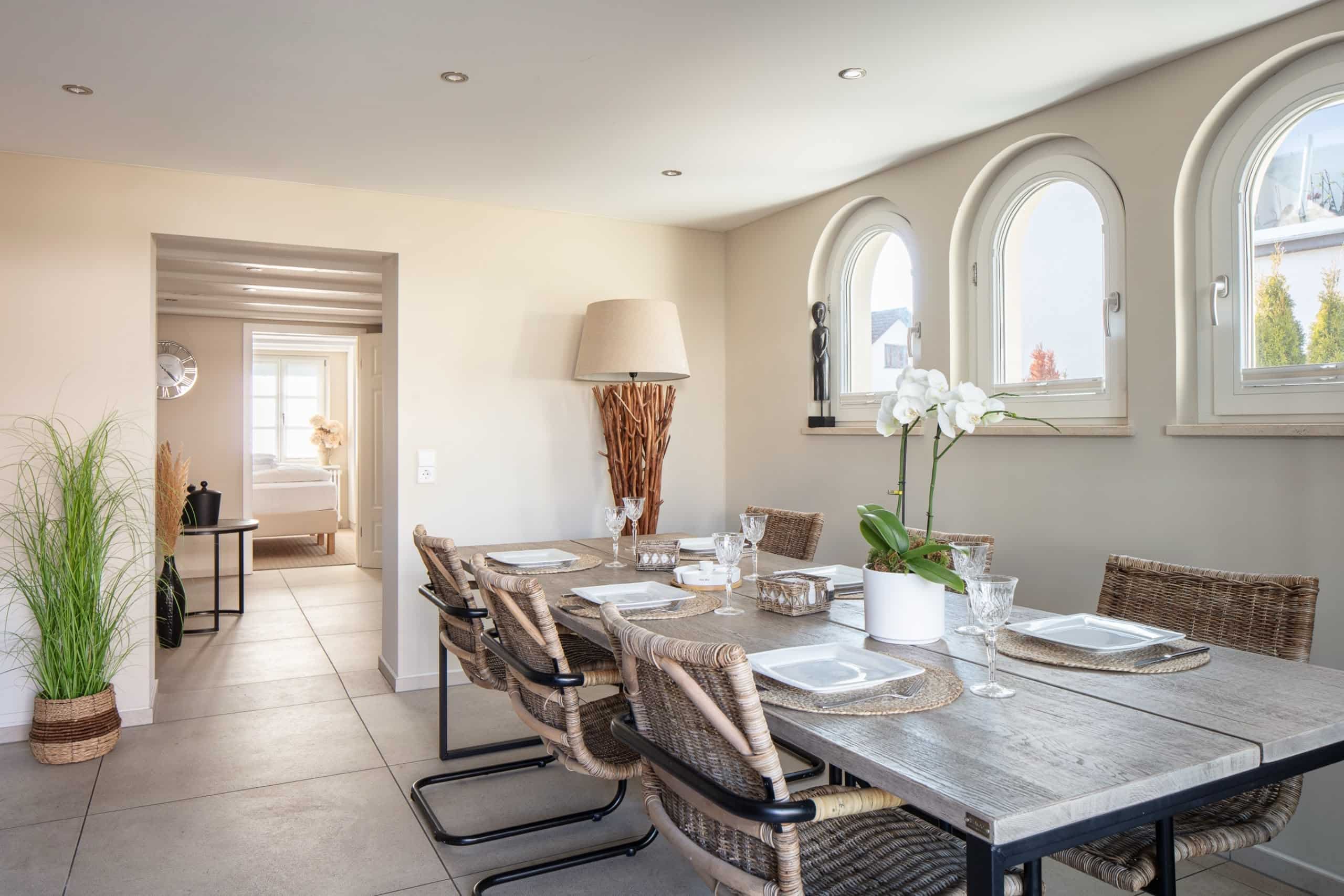 Marx managt Seehaus Allensbach Nature Suite Esszimmer 2
