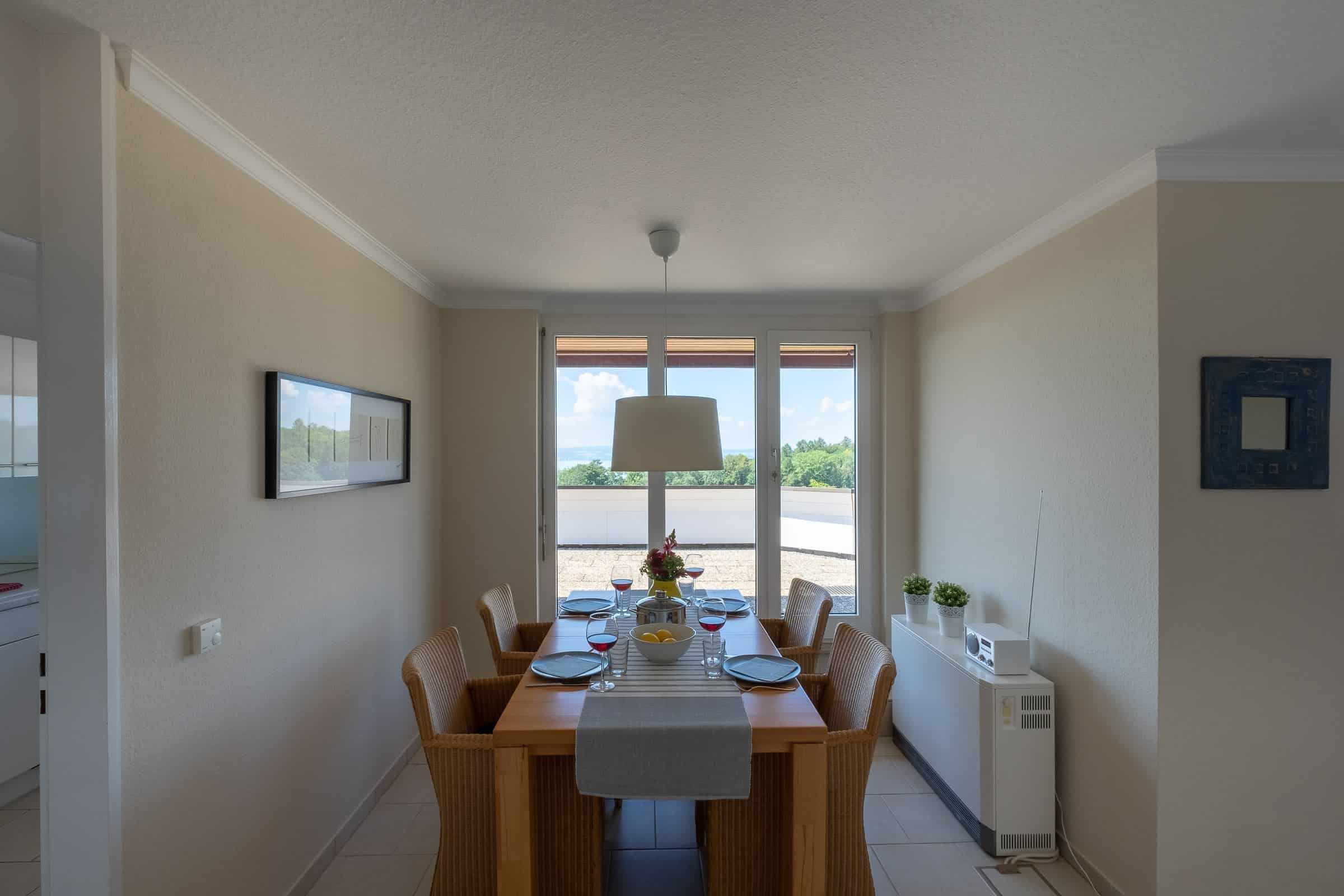 Marx managt Sommerliebe Esszimmer 1 Marx managt Sommerliebe Esszimmer 1